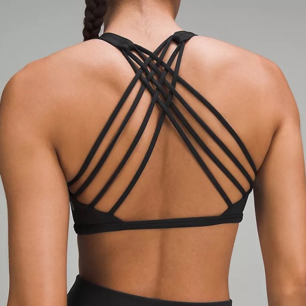 Lululemon Free to Be Sport Bra